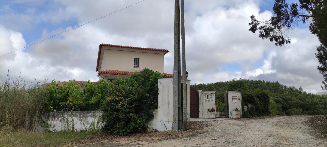 Ferienwohnung Beco Do Patalugo Salir de Matos Exterior foto